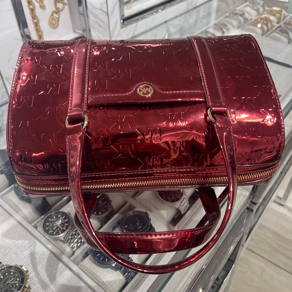 MICHAEL KORS Jet Set Medium Metallic Logo Debossed Satchel
Cherry 
NWT - Picture 10 of 16